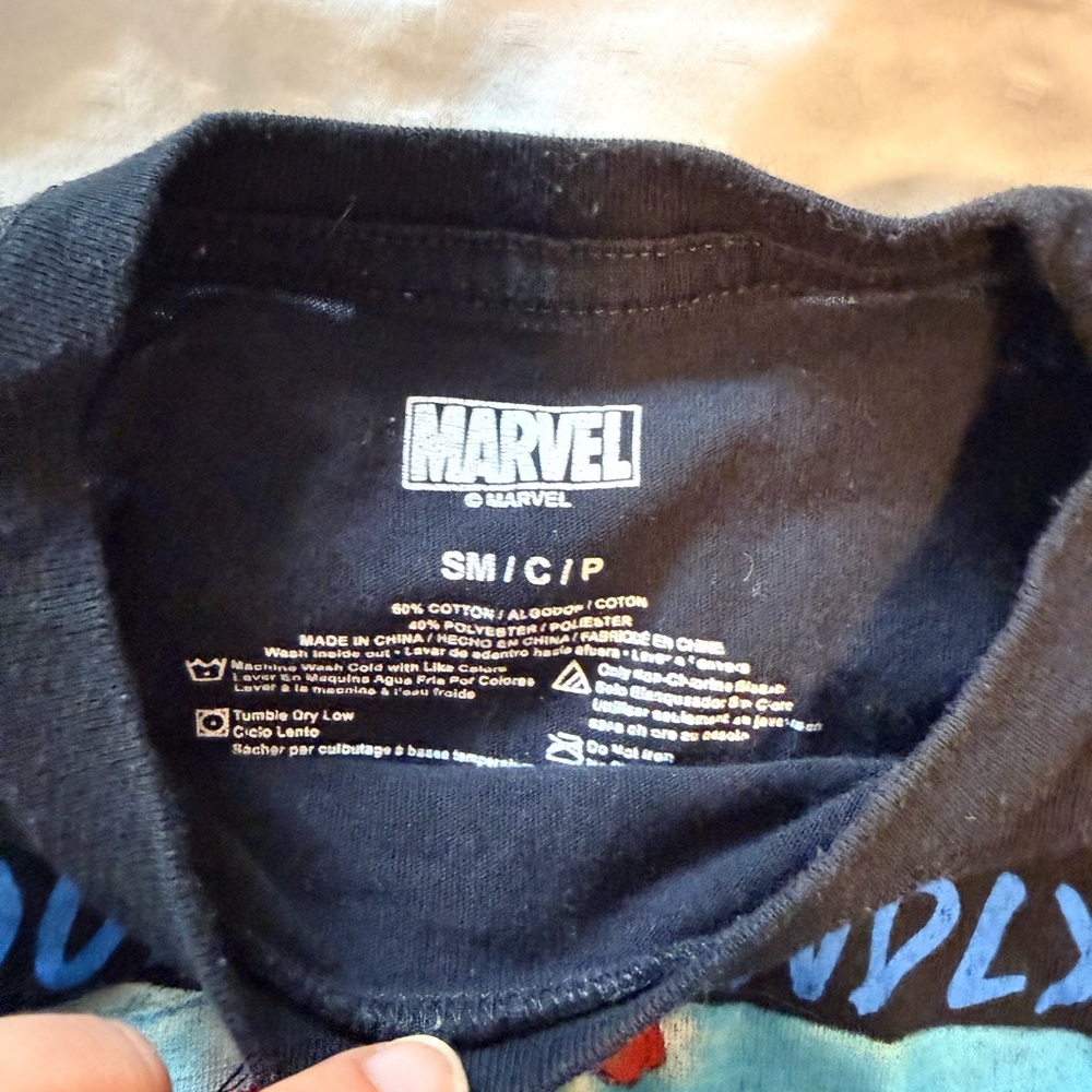 Marvel Tee Bundle - Picture 6 of 11